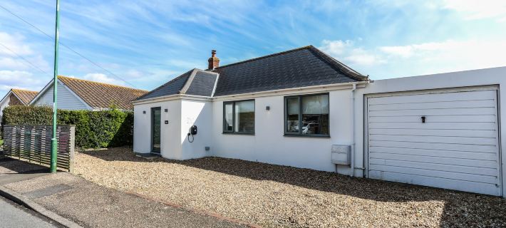 Iona – Bracklesham Bay Hotels in Chichester