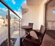 Phaedrus Living: Seaside Luxury Flat Athina 118