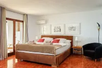 Villa Poniente Montiboli by Buccara