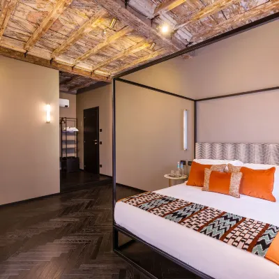 The Couper Colonna Hotels near Piazza di Trevi