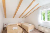 Villa Hedera X Hotels in Mokošica