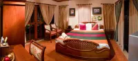 Saplaisuan Resort Hotels in U Thong