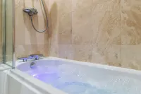 Canaston Oaks - Hot Tub