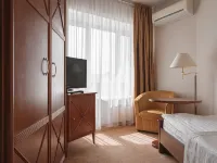 Hotel Oktyabrskaya