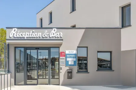 Kyriad Bordeaux Nord Sainte Eulalie Отели в г. Сен-Венсан-де-Поль