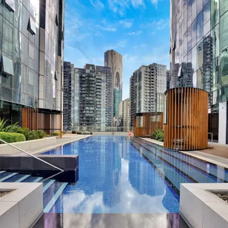Melbourne Square Apartments