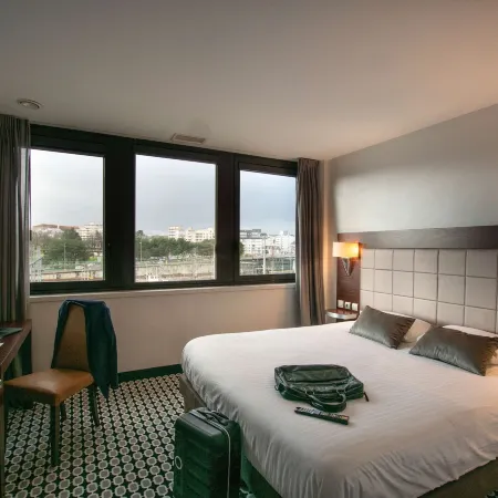 Kyriad Limoges Centre - Gare - Atrium