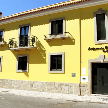 Alojamento Girassol - Guest House - Quarto Com Casa de Banho Privativa