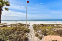 Casa Del Mar by Book That Condo - parking