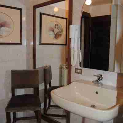 Hotel Del Viale Rooms
