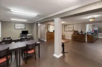 Super 8 by Wyndham Temple S. General Bruce