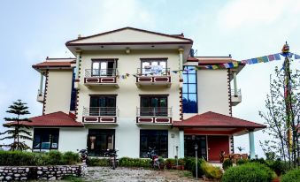Hotel Hill Crown