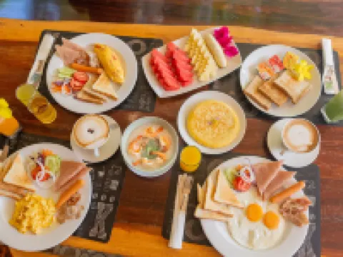 เขาสก ริเวอร์ โฮม รีสอร์ท โรงแรมในอำเภอ พนม