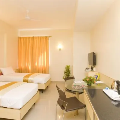 PearlSuites Hotel dekat Lapangan Golf Karnataka