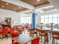 Holiday Inn Express & Suites Beaumont NW Parkdale Mall by IHG Hotels in Lumberton