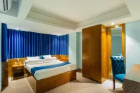 Hotel the Capital Ltd. Отели в г. Мотижил