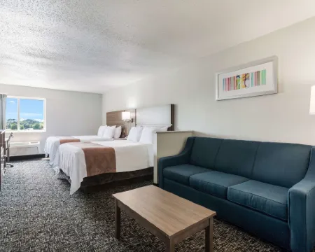 Quality Inn & Suites Hotels in Ferdinand