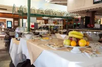 Epic Hotel Villa Mercedes - breakfast