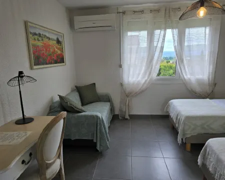 Le Mas des Quintrands Manosque - Motel de Charme Hotels in Manosque