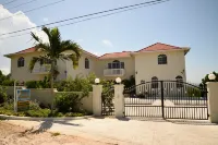 Retreat Guesthouse Luxury Suites Hotels in 