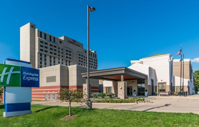 Holiday Inn Express & Suites SPRINGFIELD by IHG