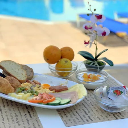 Kassavetis Center - Hotel Studios & Apartments
