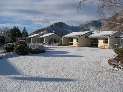 Ahuriri Motels Hotels in Omarama