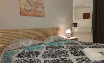 Lagos City Center Guest House & Hostel