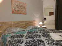Lagos City Center Guest House & Hostel - balcony