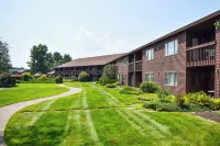 Fireside Inn & Suites Gilford Hotel di Gilford