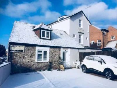 Arden House Hotels in Lyminster and Crossbush