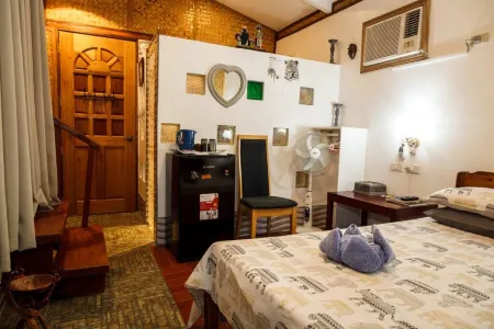 Lala Panzi Bed and Breakfast Отели рядом с достопримечательностью «Кафедральный собор Иммакулейт Консепшен»