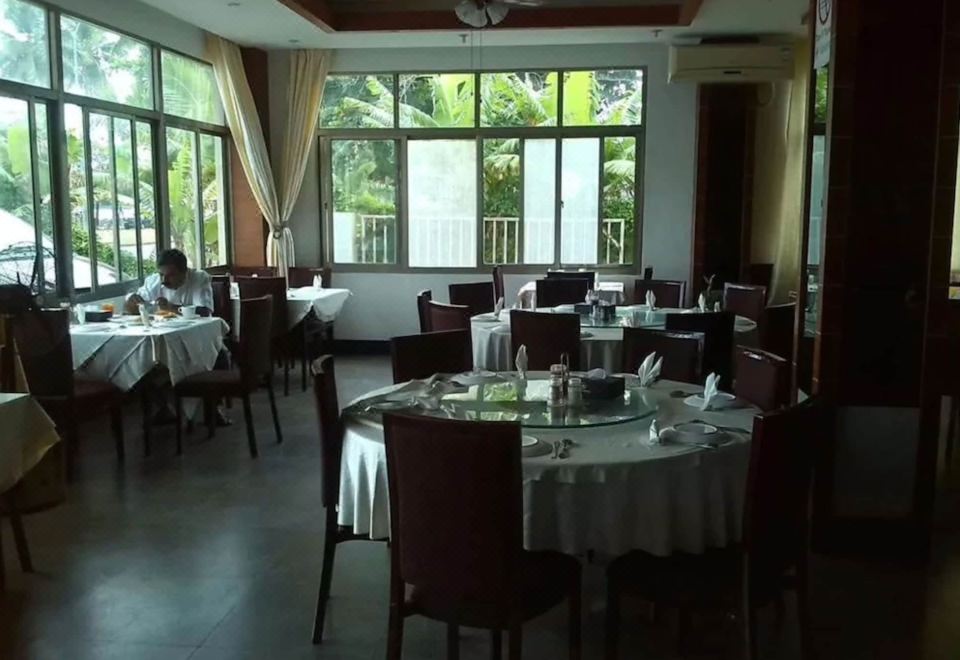 에메랄드 호텔 이미지