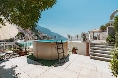 Florida Residence Hotels near Nocelle