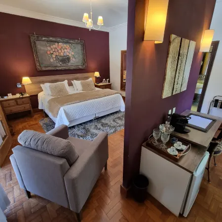 Saison Resort & Spa