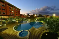 Gran Hotel de Lago - El Coca Hotels in Coca