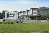 Cedar Creek Hotel Wausau - Rothschild 로스차일드 호텔
