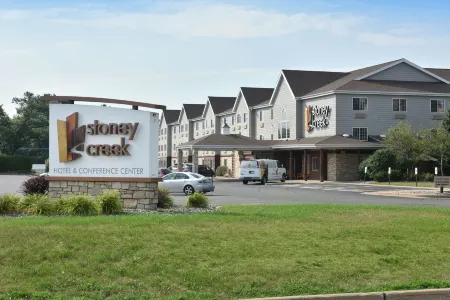 Cedar Creek Hotel Wausau - Rothschild