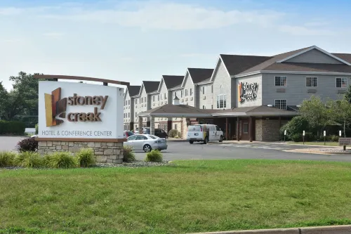 Cedar Creek Hotel Wausau - Rothschild