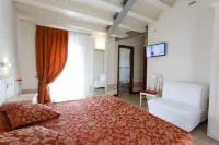 Sweet Home Hotels in Istrana