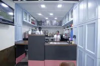 Hotel Metro Palace Bandra - balcone