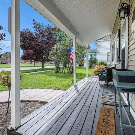 Charlevoix Home, Stroll to Town and Beaches