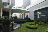 Rozelle Hotel Hotels near Perkakas bandung toko alat teknik dan elektronik sewa sound system bandung