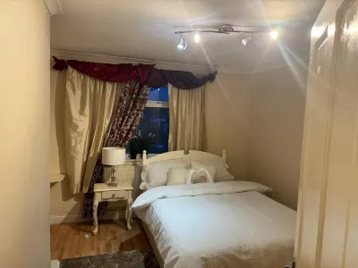 El Met Global Apartment Hotels near Erith Riverside Shopping Centre