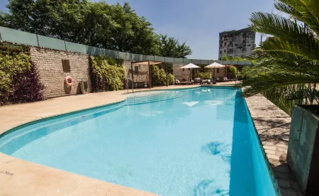 Hilton Garden Inn Tucuman Отели рядом с достопримечательностью «Historic House of Tucuman»