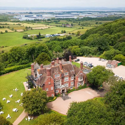 Berwick Lodge Hotels near Wild Place Project