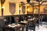 Ostsee-Rittergut-Rügen - BinzHotel & OrdensKapelle - พร้อมอาหารเช้า
