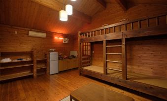 Log Cabin Kinoko No Sato