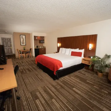 Northfield Inn Suites and Conference Center