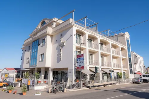 拿破崙酒店